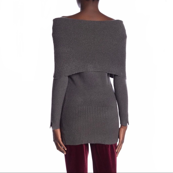 Romeo and Juliet Coture Sweater Size L - Picture 2 of 10